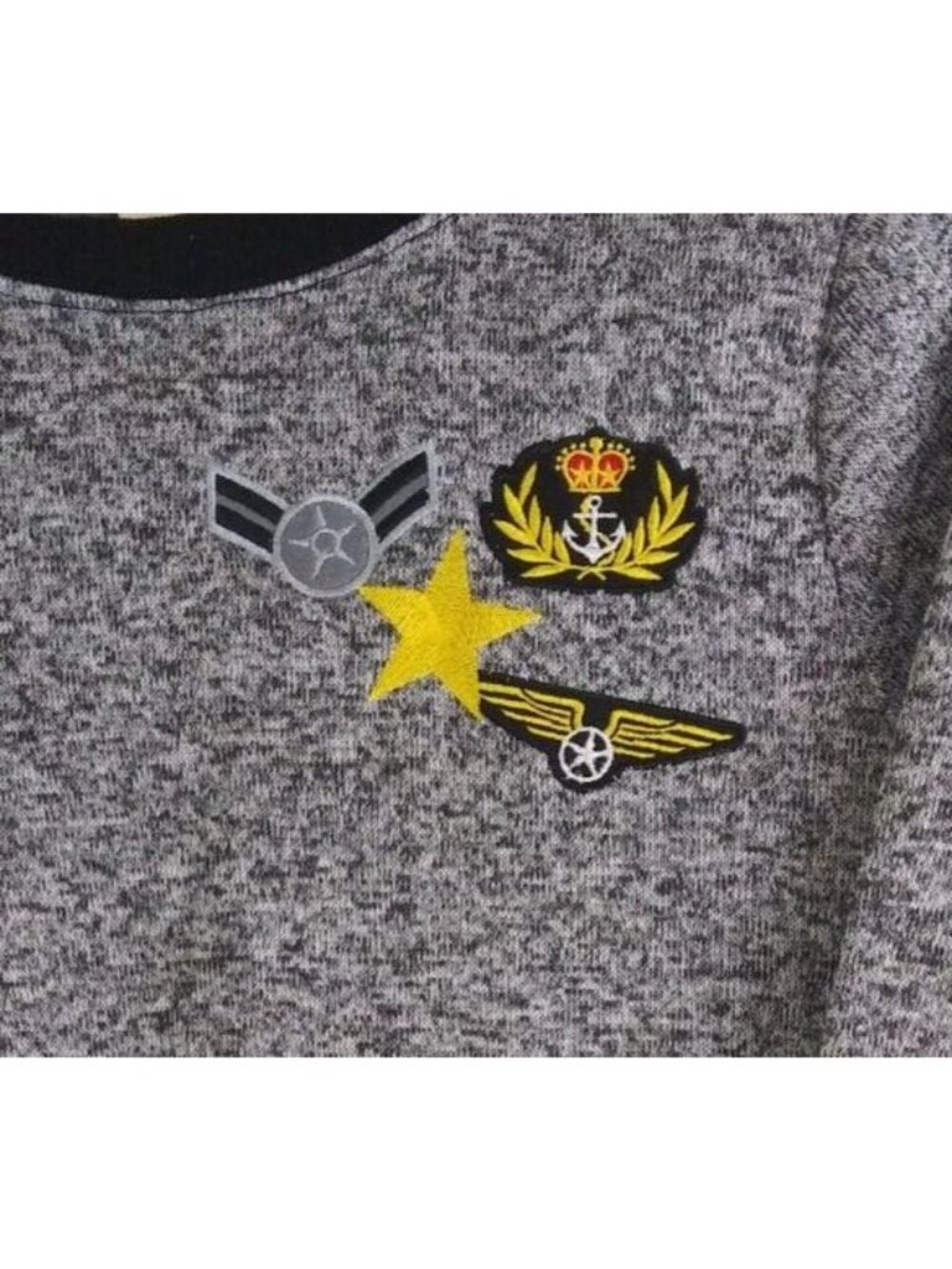 Bobbie Brooks Ladies Gray Sweatshirt Patriotic Military Patch Designs Medium - Picture 2 of 9